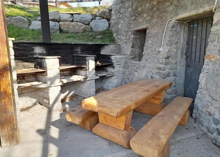 Artemisia Apartment Roisan